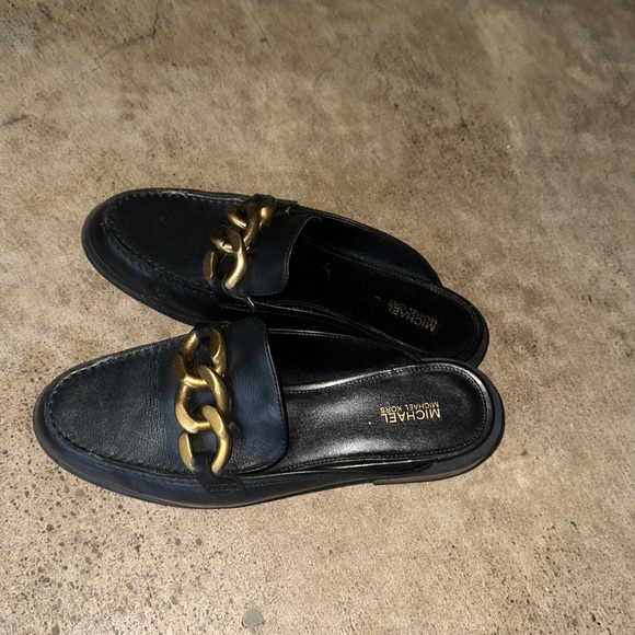 Michael Kors Shoes - Micheal Kors 8 1/2 slide on loafer gold chain